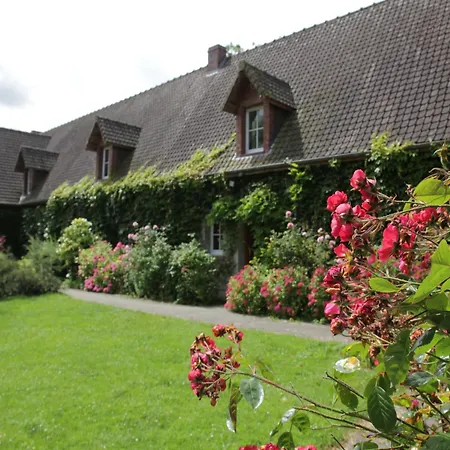 Peaceful Near With Pool, Cleaning Included